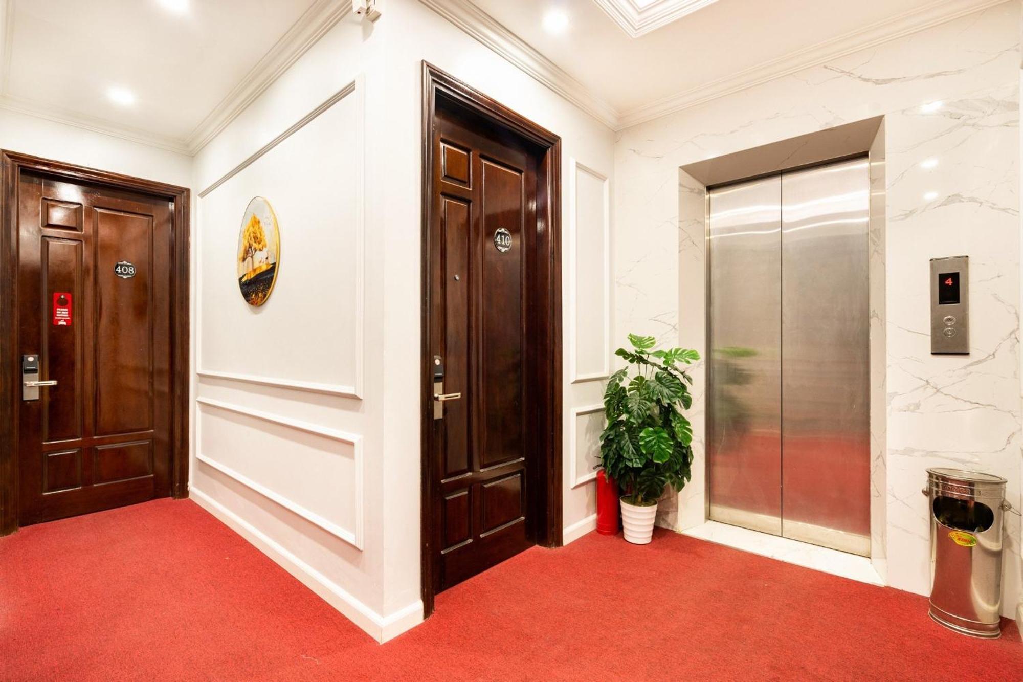 Kieu Anh Hotel - 81 Trung Kinh - By Bay Luxury 하노이 외부 사진